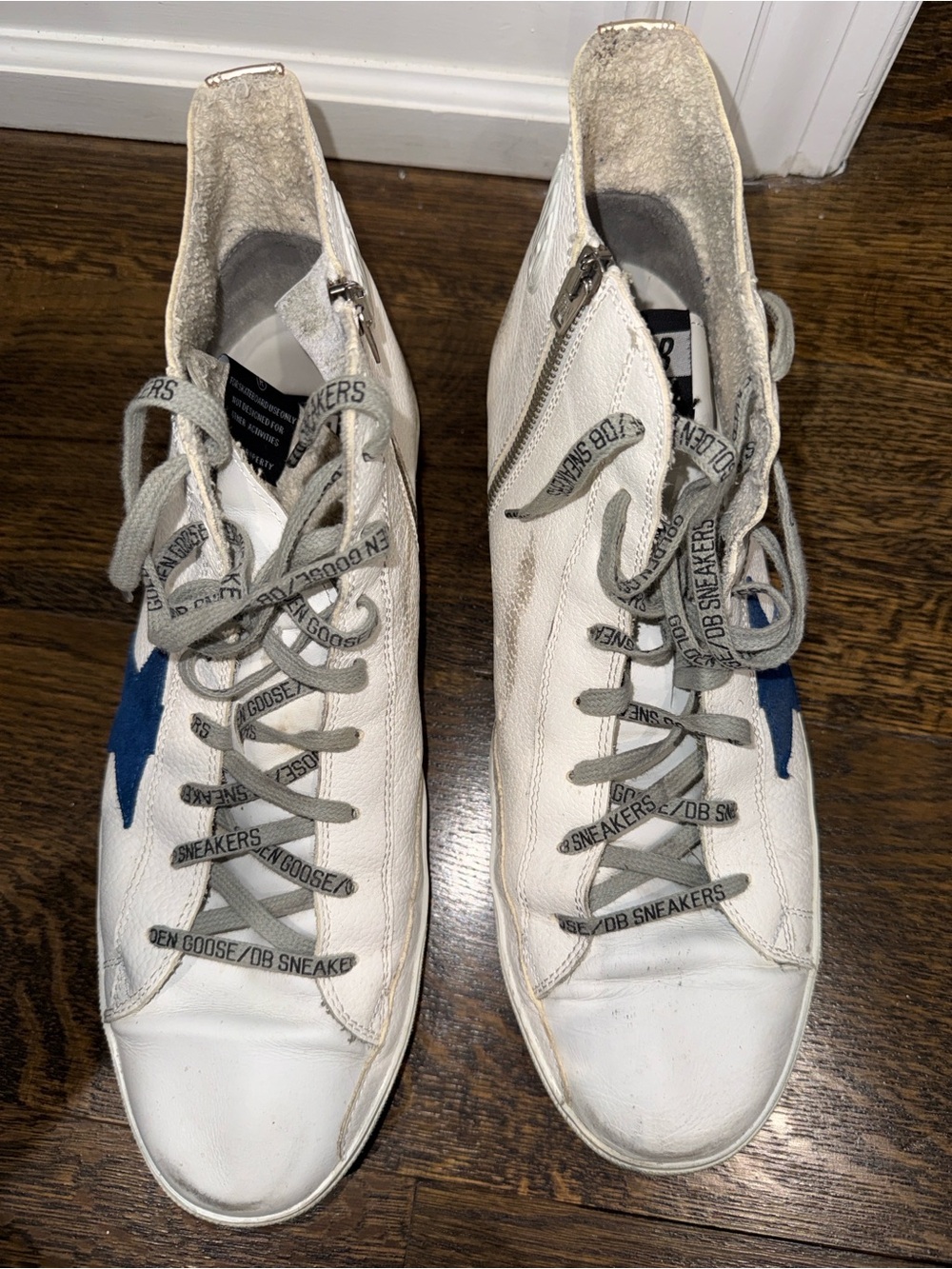 Men’s Golden Goose White Leather High-Top Sneakers with Blue Star Accent size 47